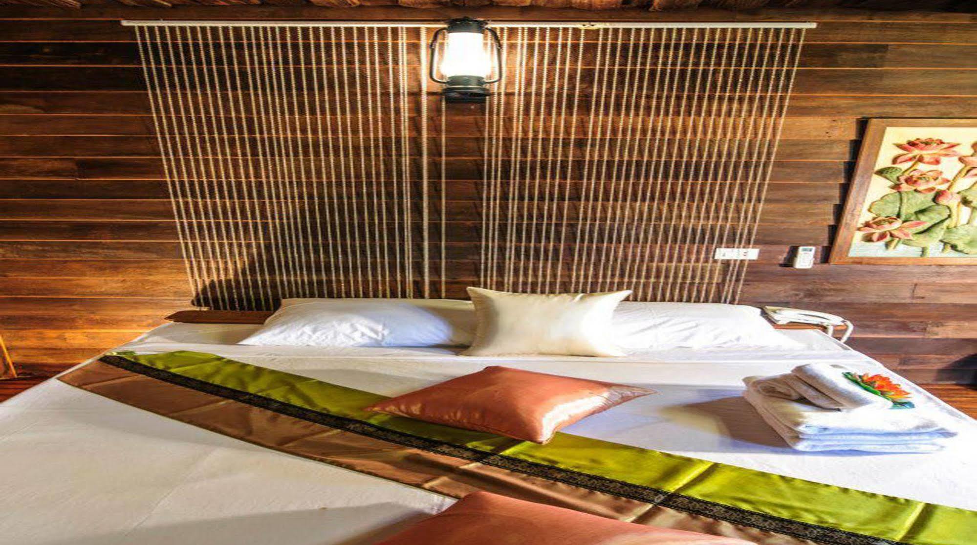 Chart Trip Resort Накхонратчасима Экстерьер фото